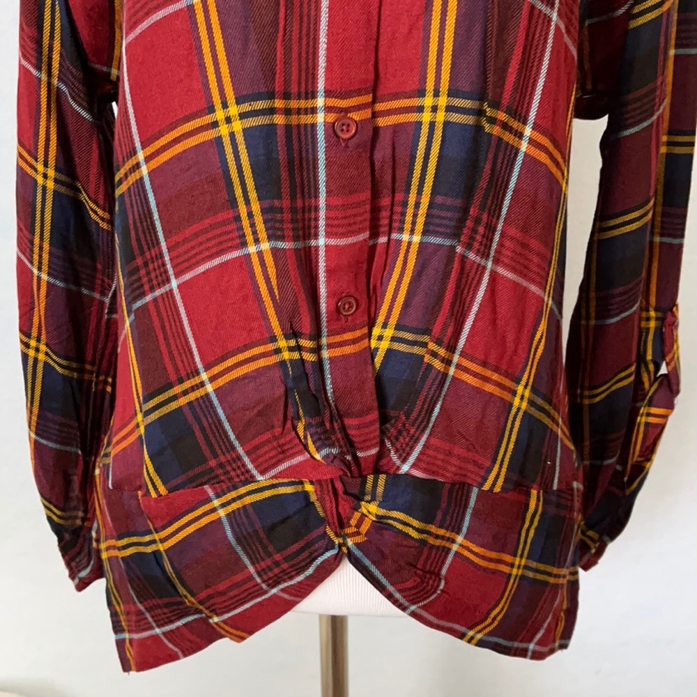 Peace & Pearls Plaid 3/4-Half Sleeve Button Shirt - Picture 3 of 12